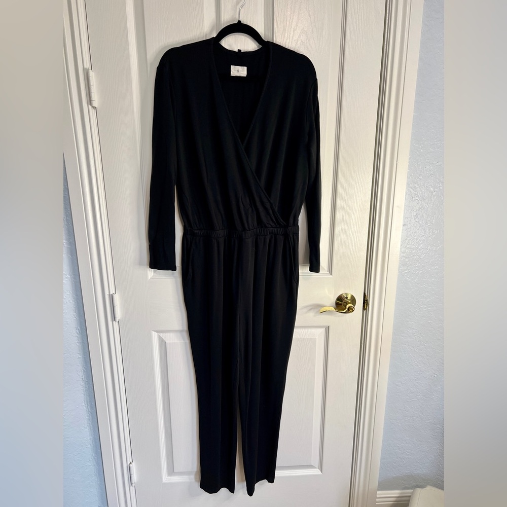 Lou & Grey Black Soft Long Sleeve Jumpsuit with Elastic Waist and Pockets Large